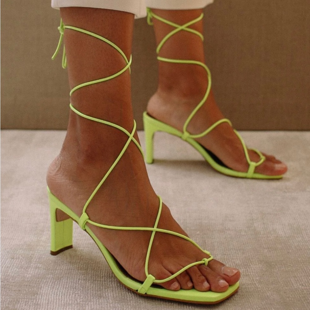 Alohas Bellini Neon Yellow Strappy Tie Up Sandal Heels SZ 38/7.5